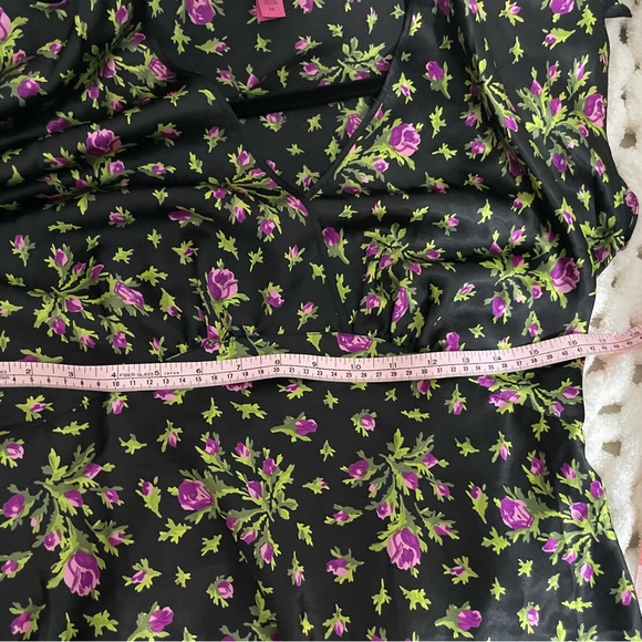 Betsey Johnson intimate size medium. Semi-sweet heart neckline. - Picture 11 of 14